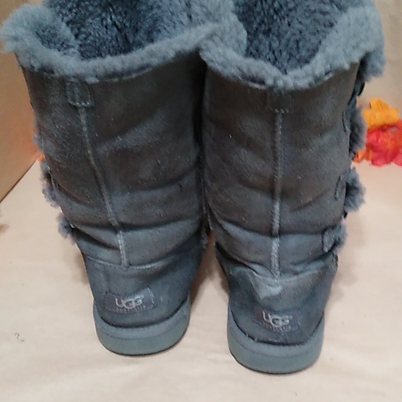 UGG boots sz 5 - Picture 3 of 6